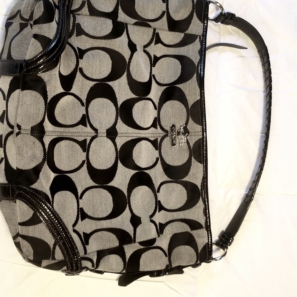 Coach shoulder bag